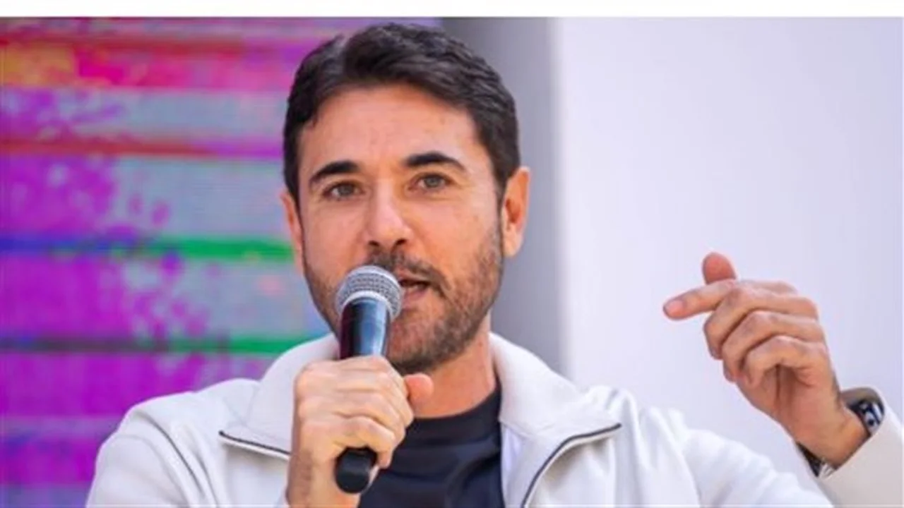 بمسلسل الفهلوي.. أحمد عز ينافس في دراما الإذاعة خلال موسم رمضان 2026